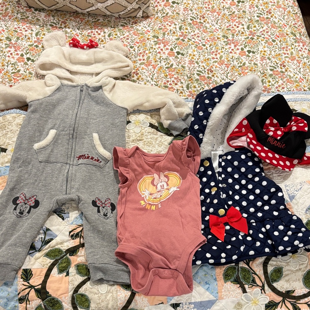 Disney Gray and Pink Minnie Mouse bundle